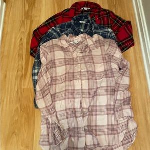 Set of three flannel shirts size small